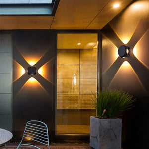 CROSSCUBE OUTDOOR WALL LIGHT
