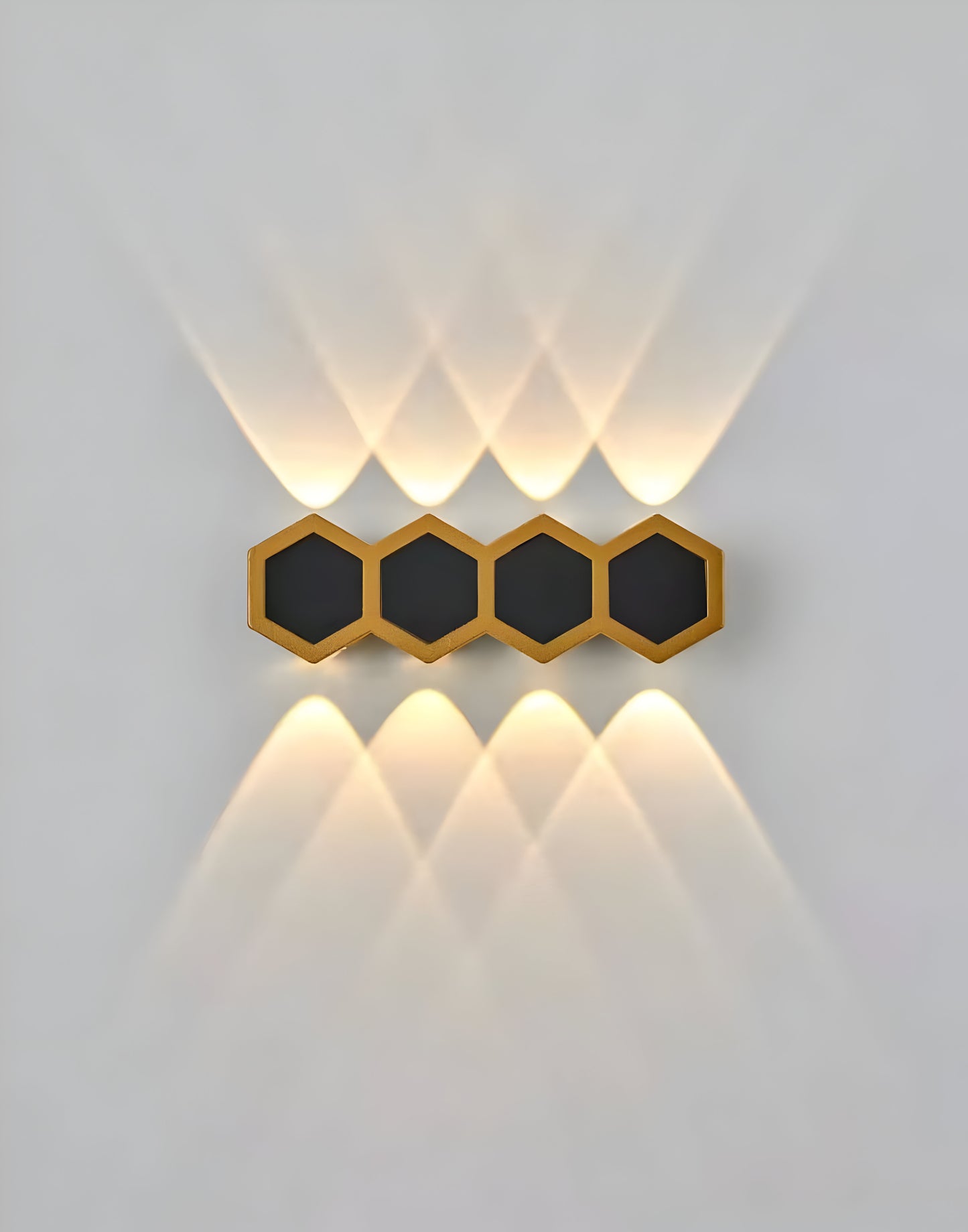 HONEYCOMB DESIGN OUTDOOR LIGHT