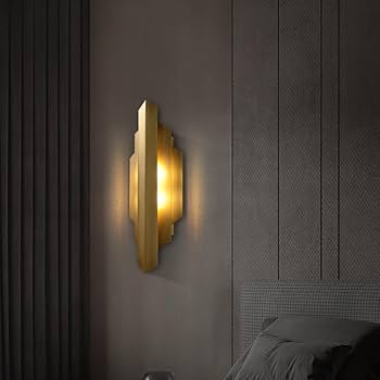 GOLDEN WALL LIGHT