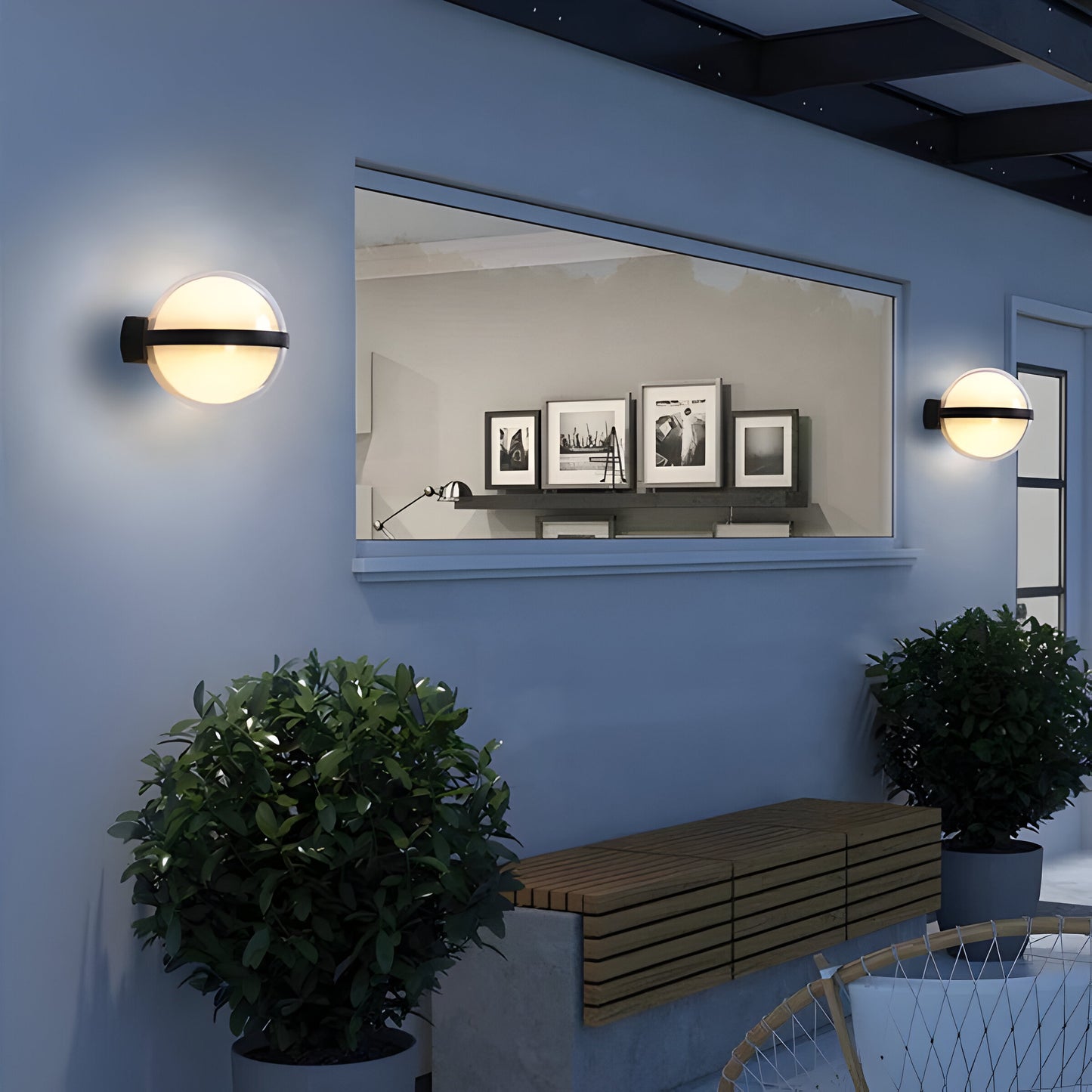 WHITE GLASS WALL LAMP