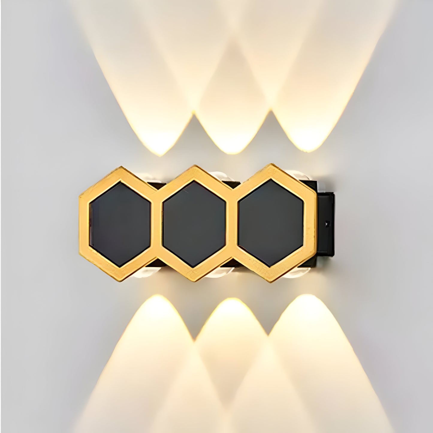 HONEYCOMB DESIGN OUTDOOR LIGHT