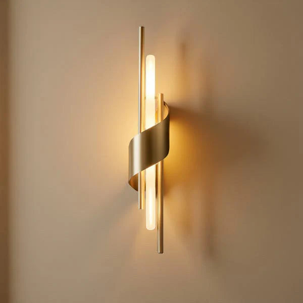 GOLDEN TWIST GLOW WALL LIGHT