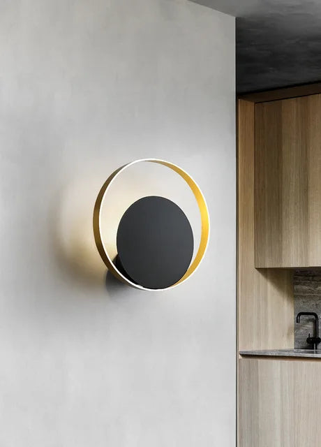GOLD RING WALL LIGHT