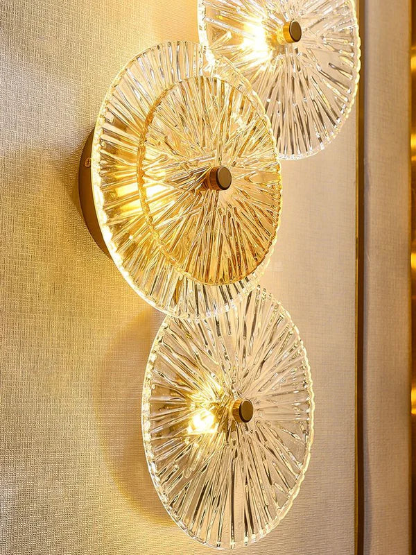 GOLDEN WALL LAMP