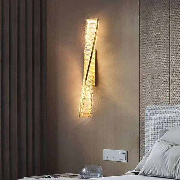CRYSTAL WALL LIGHT FIXTURE