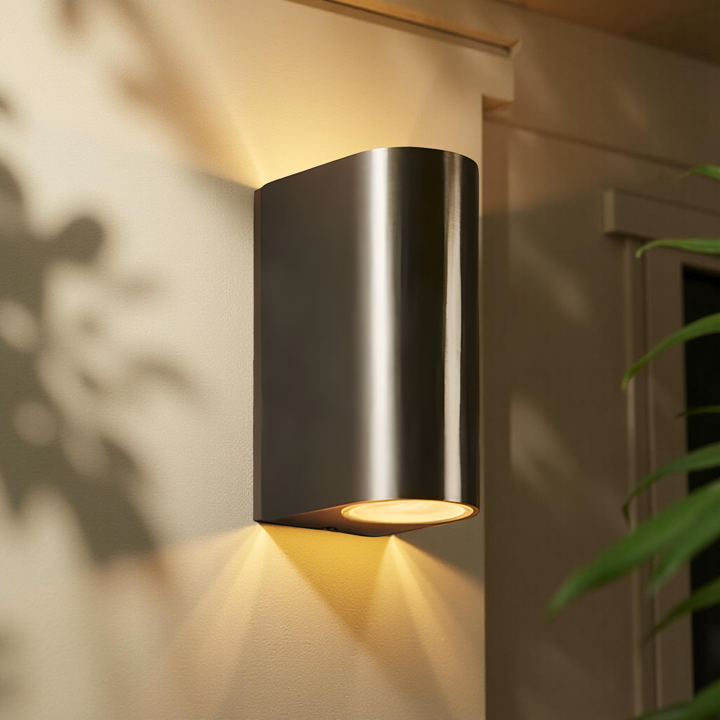DOUBLE SIDE OUTDOOR WALL LIGHT