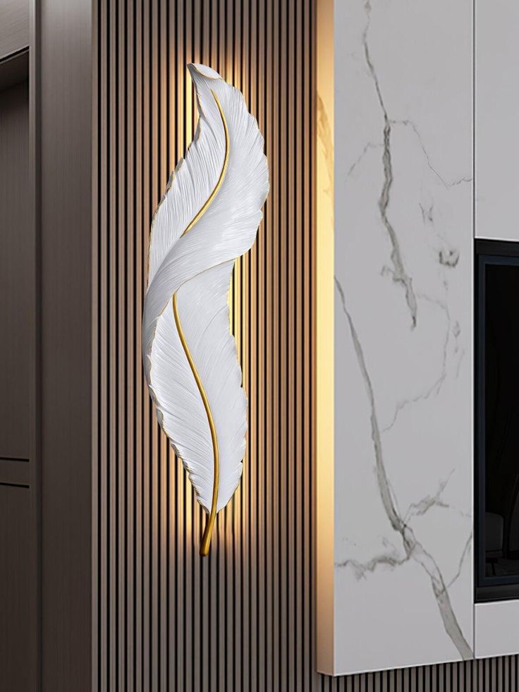 FEATHER WALL LIGHT