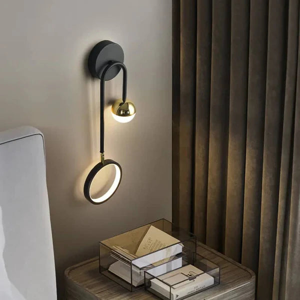 GOLDEN WALL SCONCE