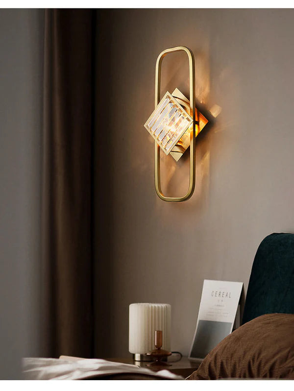 LUXURY STYLISH GOLDEN WALL LAMP