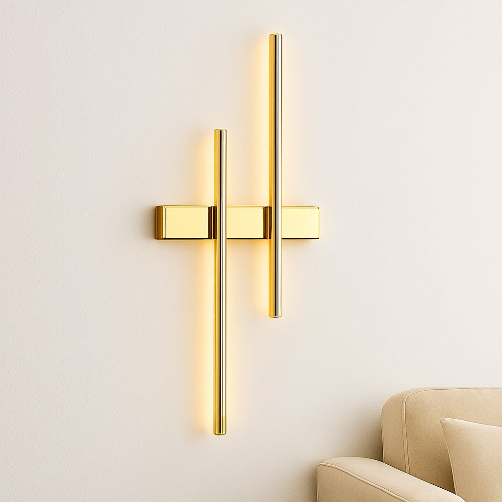MINIMALIST VERTICAL WALL LIGHT