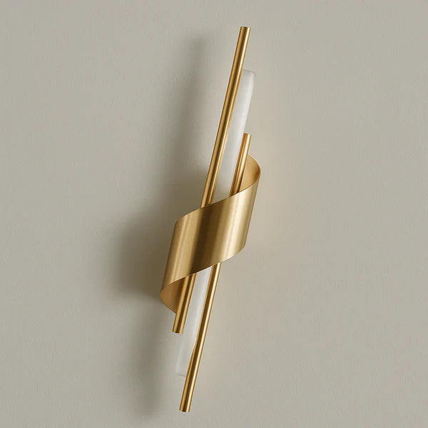 GOLDEN TWIST GLOW WALL LIGHT