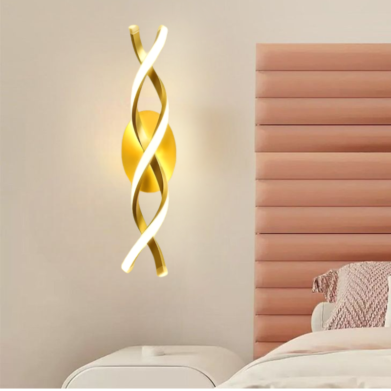 GOLDEN SPIRAL WALL SCONCE