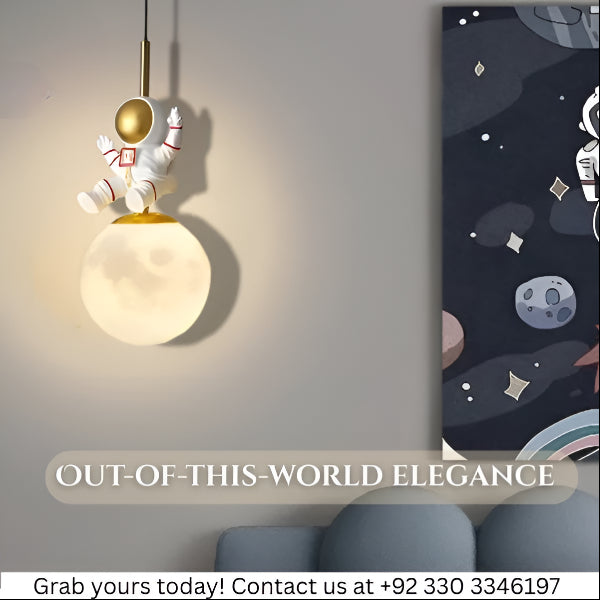 ASTRONAUT HANGING LIGHT