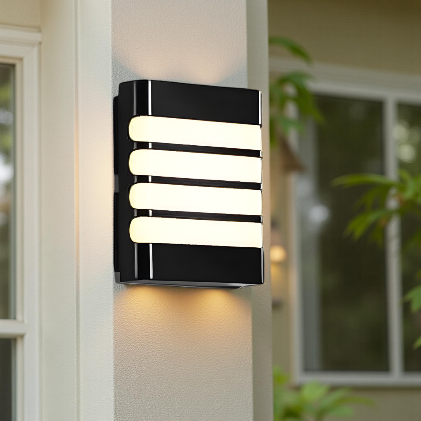 PATIO WALL LIGHT