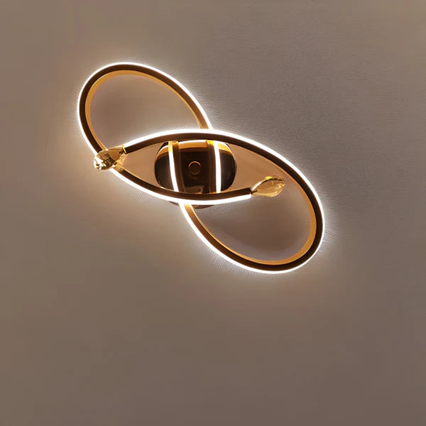 GOLDEN MODERN LED TWISTED LIGHT