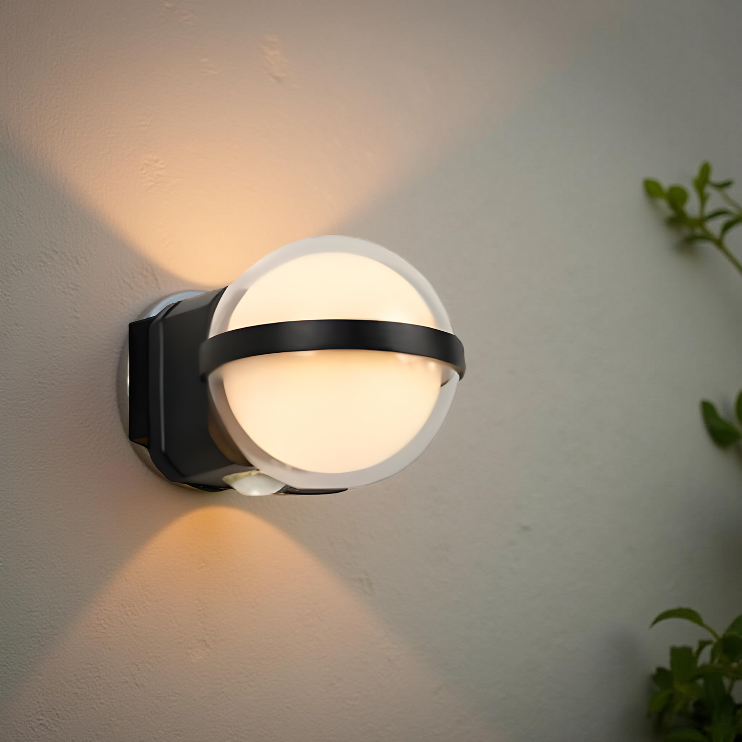 WHITE GLASS WALL LAMP
