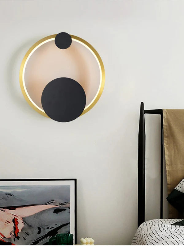 GOLD RING WALL LIGHT