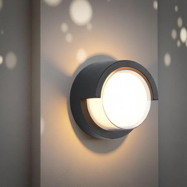O-LUX OUTDOOR LIGHT