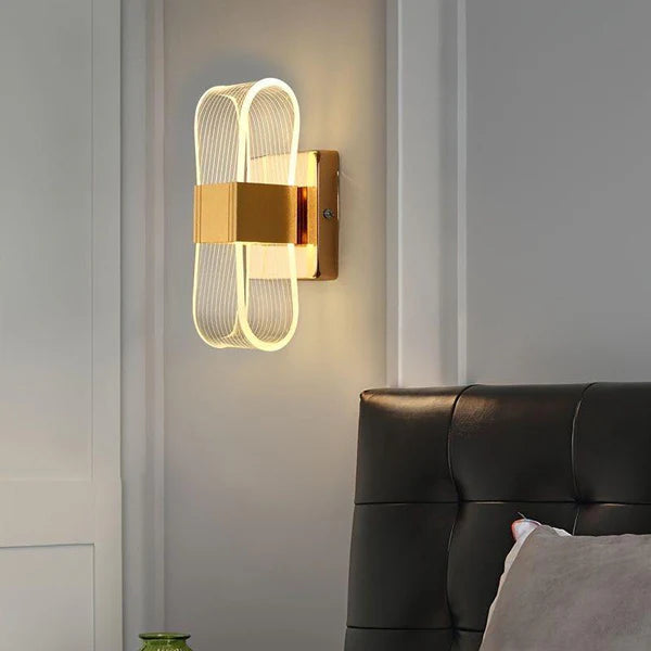 CLEAR GOLD WALL LIGHT