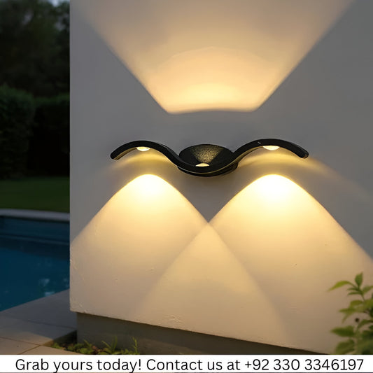 BLACK WAVY WALL LIGHT