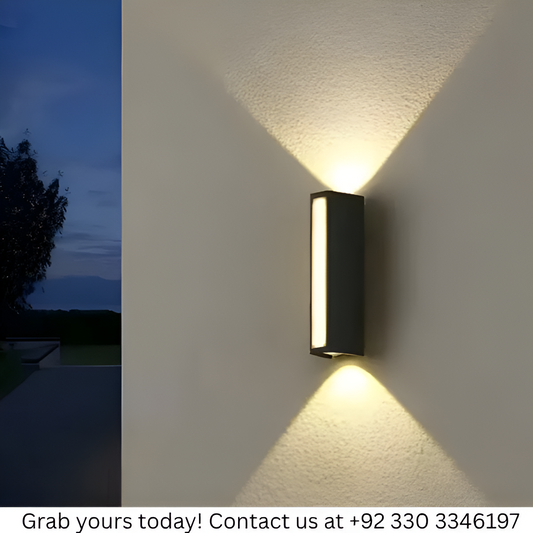 SLEEK OUTDOOR LIGHT