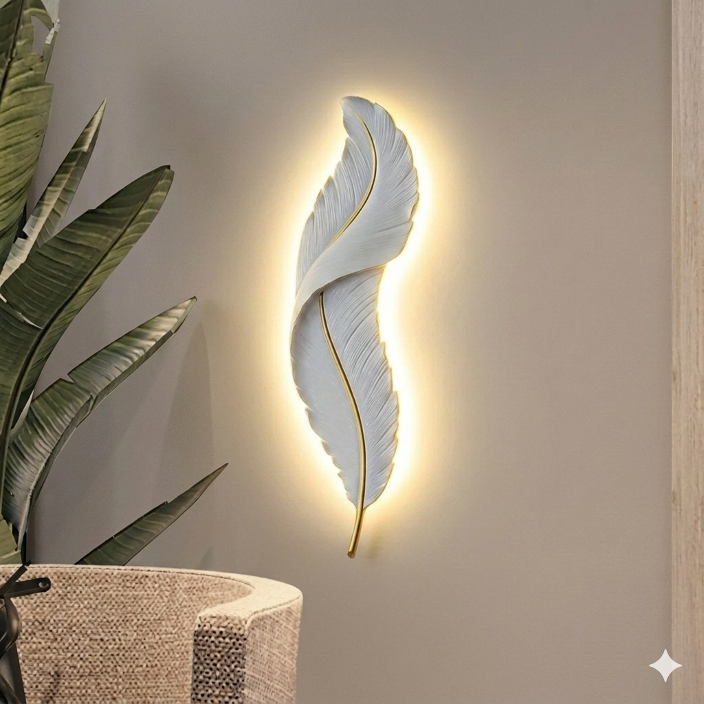 FEATHER WALL LIGHT