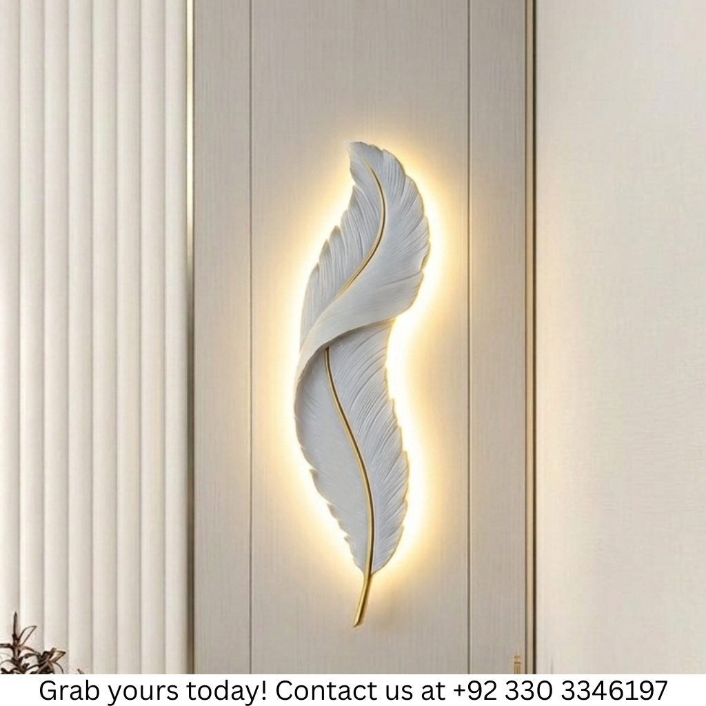 FEATHER WALL LIGHT