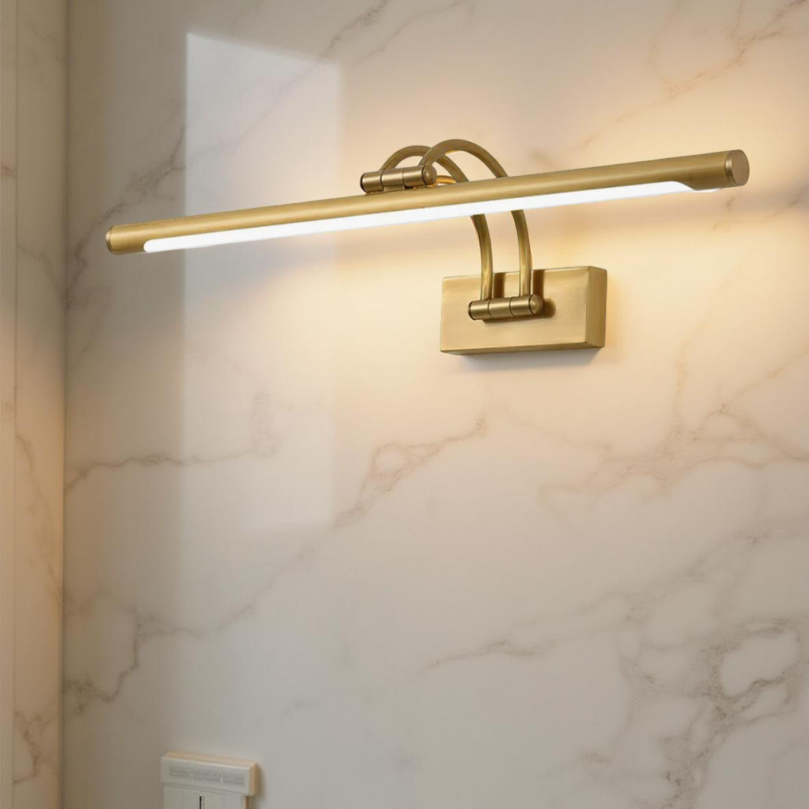 ELEGANT MIRROR LIGHT