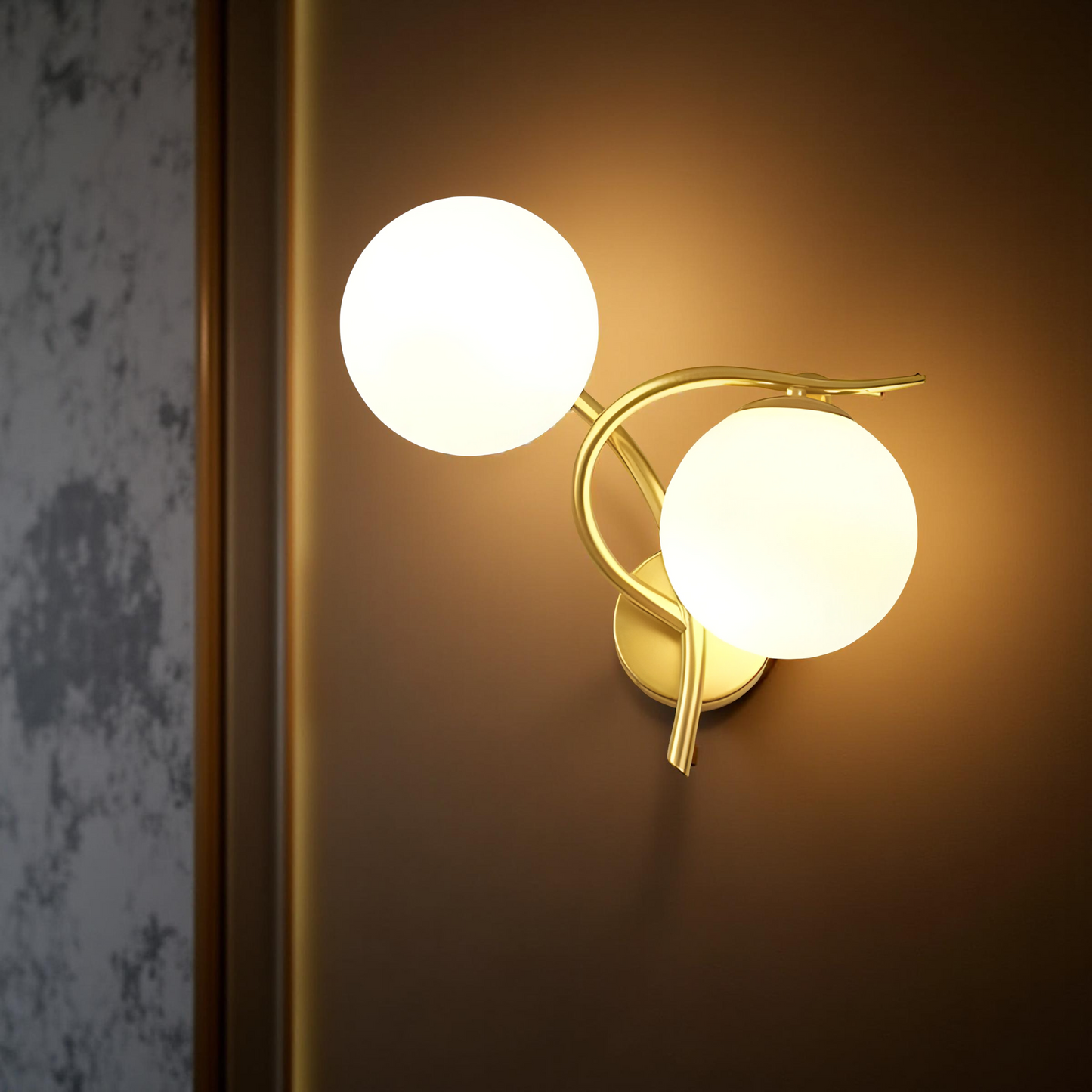 ELEGANT TWIST WALL SCONCE