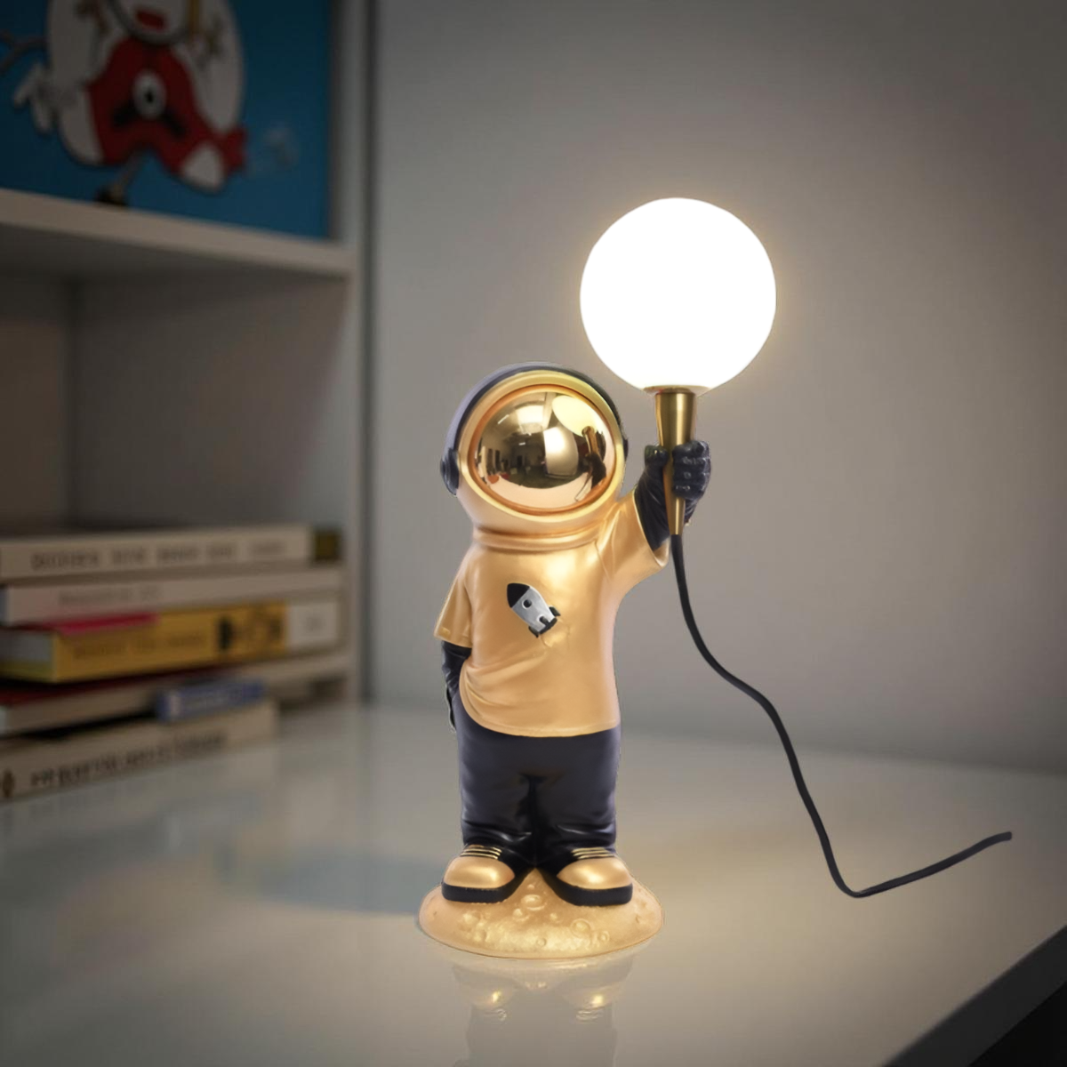 ASTRONAUT TABLE LAMP